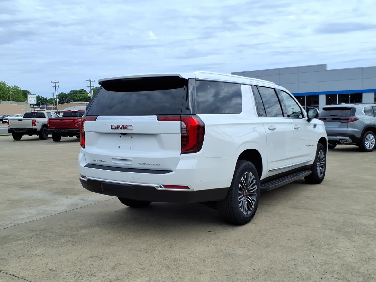 2026 GMC Yukon XL Elevation