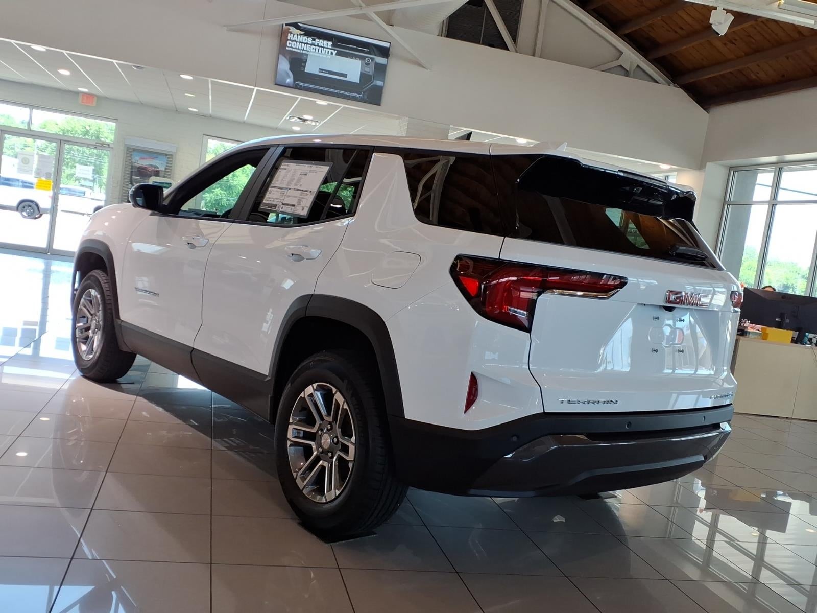 2027 GMC Terrain FWD Elevation